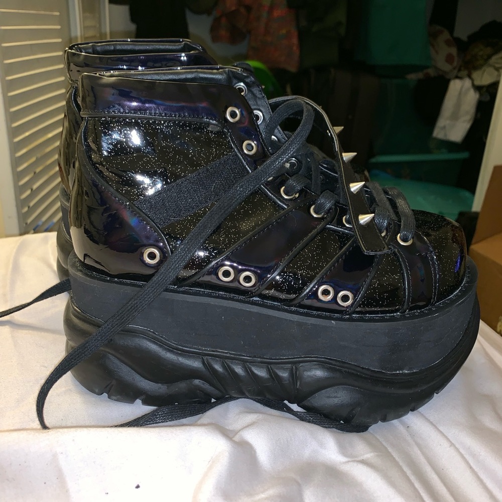 Galactic boots